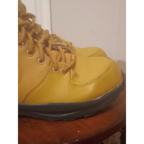 Nike Youth Manoa Leather Boots BQ5372-700 6Y / Womens 7.5 Wheat Black - Picture 4 of 14